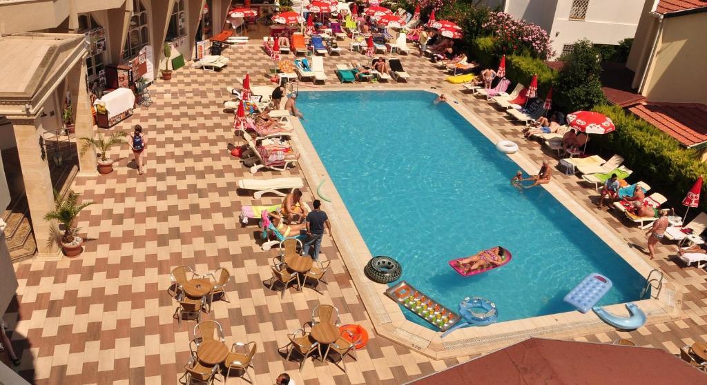 Selen Apart İçmeler Ngoại thất bức ảnh